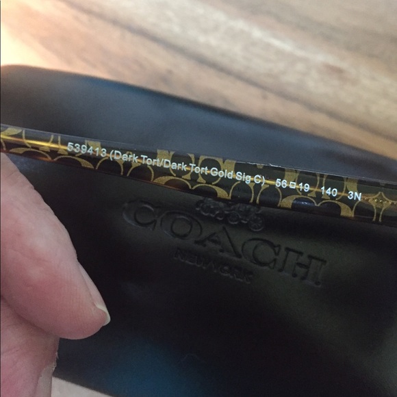 Coach tortoise cat-eye sunglasses - Picture 4 of 7